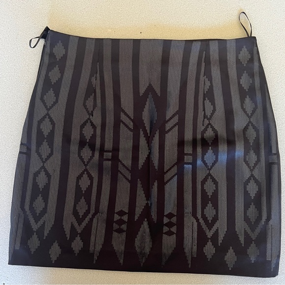 H&M mini skirt with sequins - Picture 2 of 9